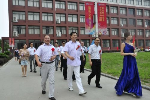 一場文化交流活動怎樣組織參觀考察